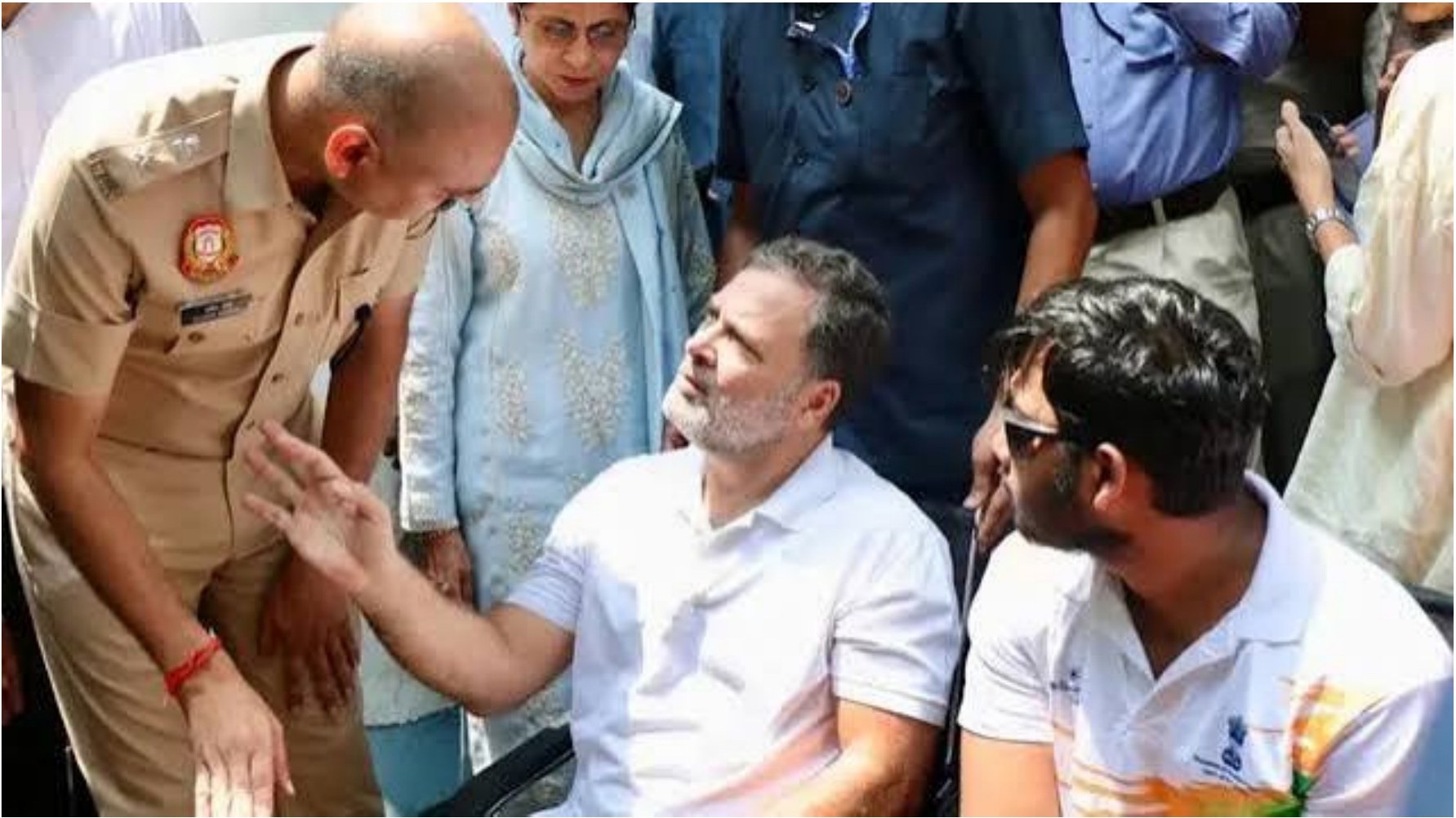 പോലീസുകാരിയെ തള്ളിമാറ്റാൻ ശ്രമിച്ചെന്ന് ആരോപണം; രാഹുൽ ഗാന്ധിക്കെതിരേ ബി.ജെ.പി